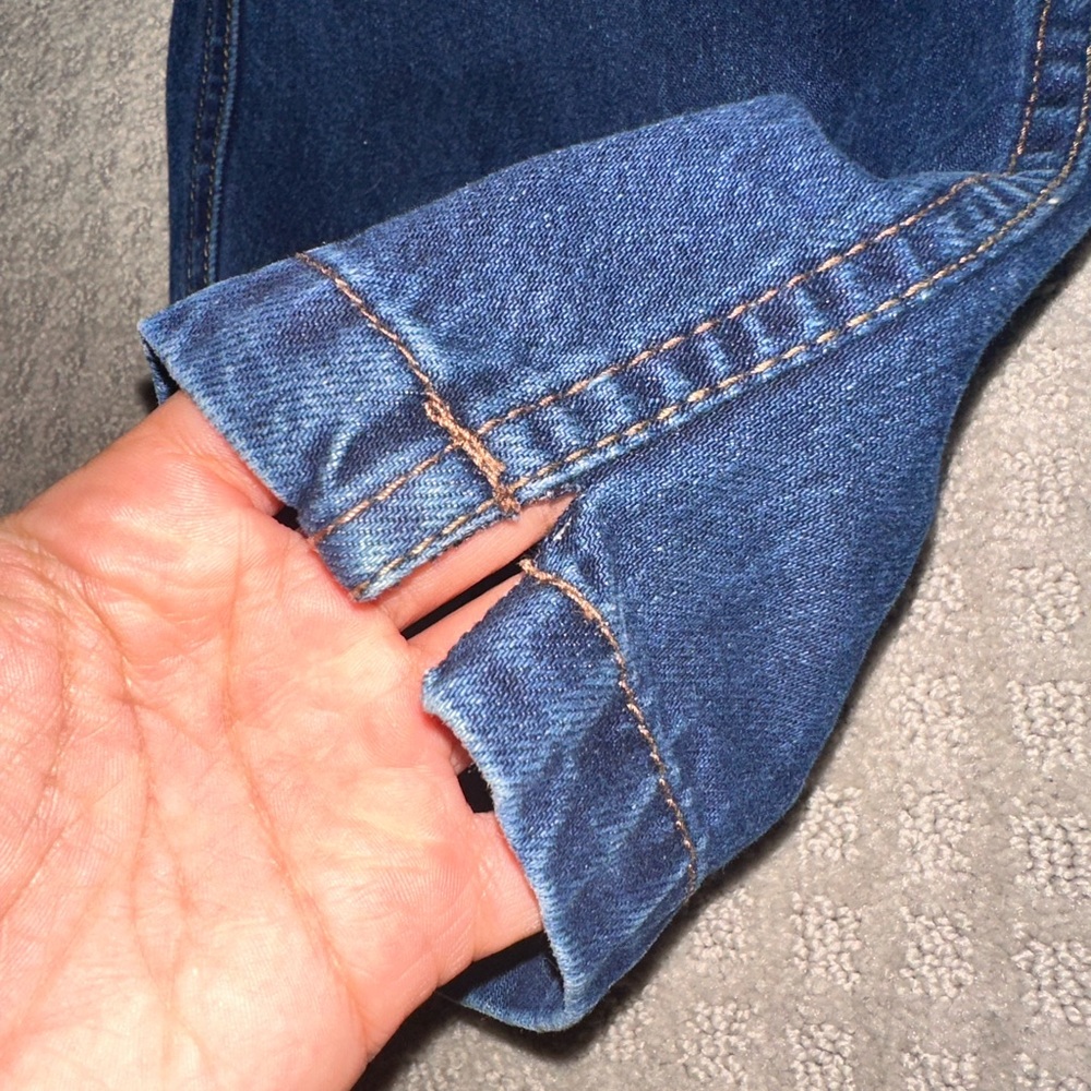 EMPYRES - Picture 4 of 4